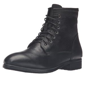 Eastland Juliana Black Leather ankle boots 7.5 8